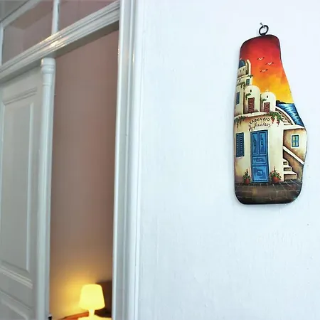 Marika's Traditional House Apartment *