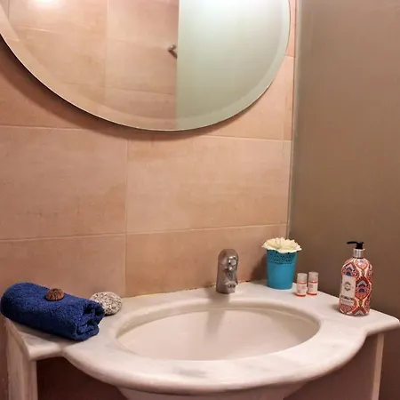 Marika's Traditional House Appartement